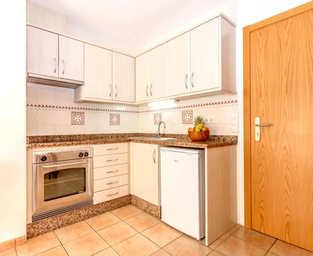 Apartamento Sa Varadero 2D Vista Mare Laterale Appartement Es Pujols Buitenkant foto