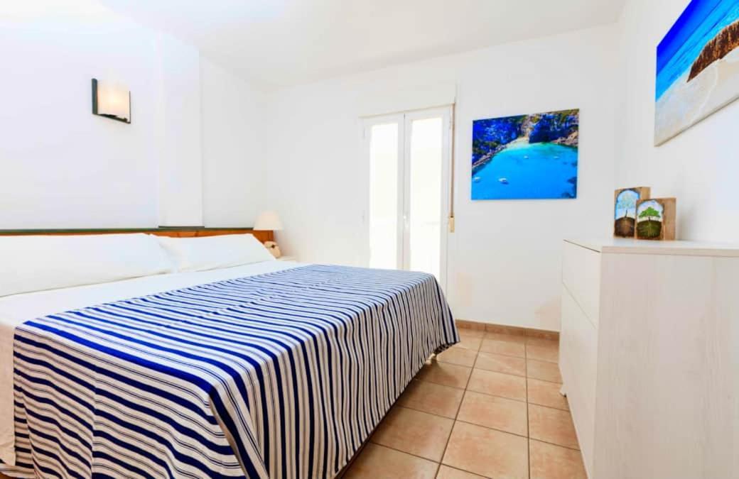 Apartamento Sa Varadero 2D Vista Mare Laterale Appartement Es Pujols Buitenkant foto